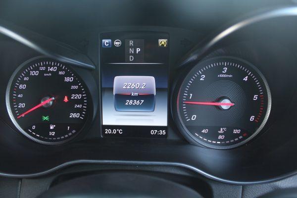 Mercedes Benz GLC 220d 4Matic Leather Sunroof 2018 28k Kms - Image 13