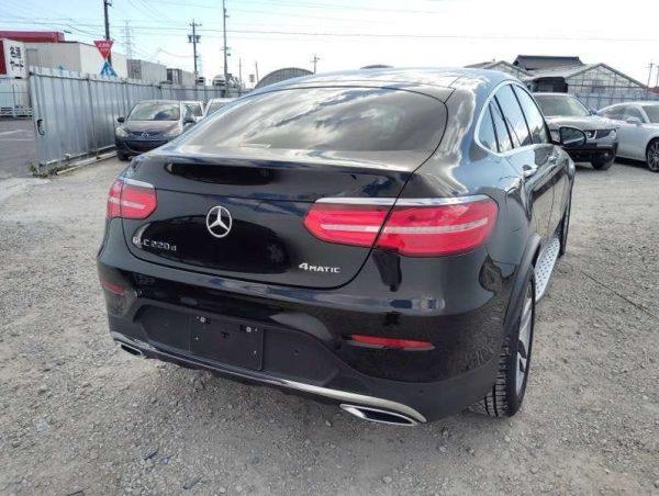 Mercedes Benz GLC 220d 4Matic Leather Sunroof 2018 28k Kms - Image 3