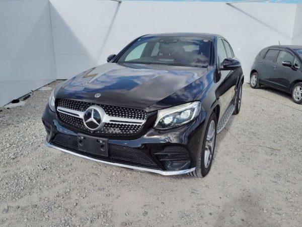 Mercedes Benz GLC 220d 4Matic Leather Sunroof 2018 28k Kms - Image 2