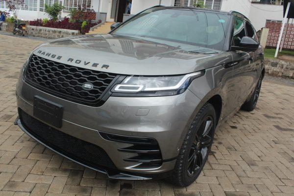 Range Rover Velar R Dynamic 250S AWD 2018 Glass roof 38,000 Kms - Image 2