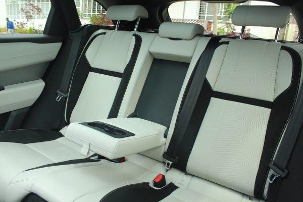 Range Rover Velar R Dynamic 250S AWD 2018 Glass roof 38,000 Kms - Image 16