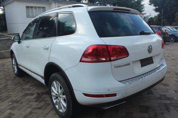 VW Touareg V6 3.6 FSi Blue Motion 2014 78,000 Kms - Image 2