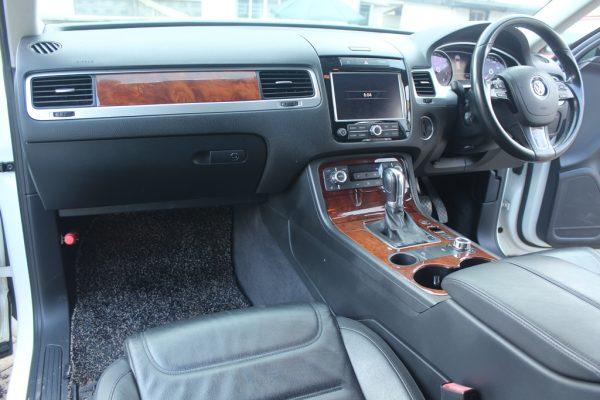 VW Touareg V6 3.6 FSi Blue Motion 2014 78,000 Kms - Image 5