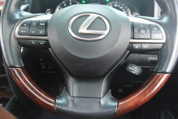 Lexus LX570 Brown Leather Sunroof 2016 20,000 Kms - Image 13