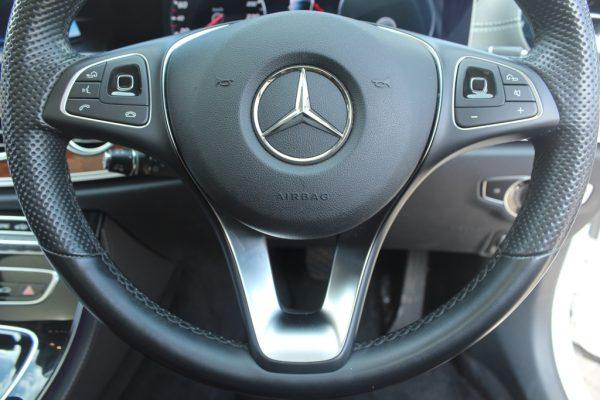 Mercedes E400 4 Matic Leather, Sunroof, 2017 65,000 Kms - Image 10