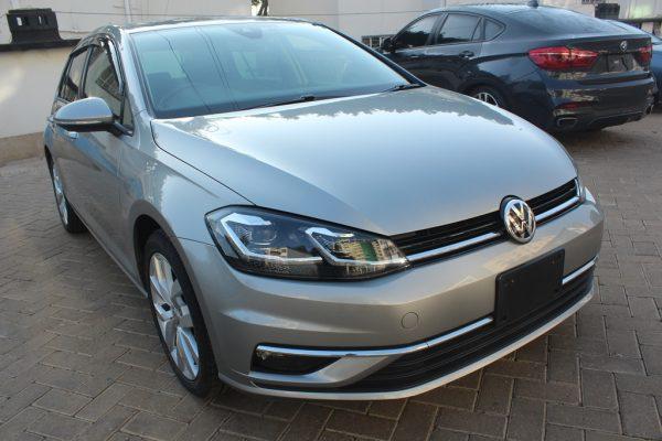 VW Golf TSi High Line 2017 29,000 Kms