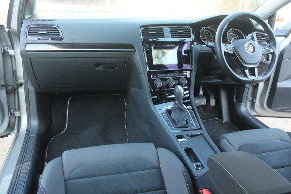 VW Golf TSi High Line 2017 29,000 Kms - Image 5