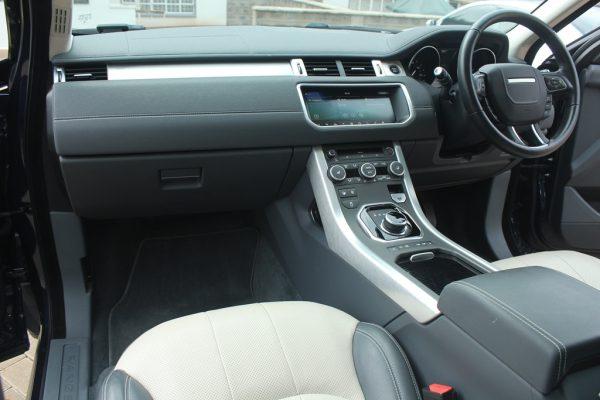 Range Rover Evoque Alloys Leather Sunroof 2018 19,000 Kms - Image 5