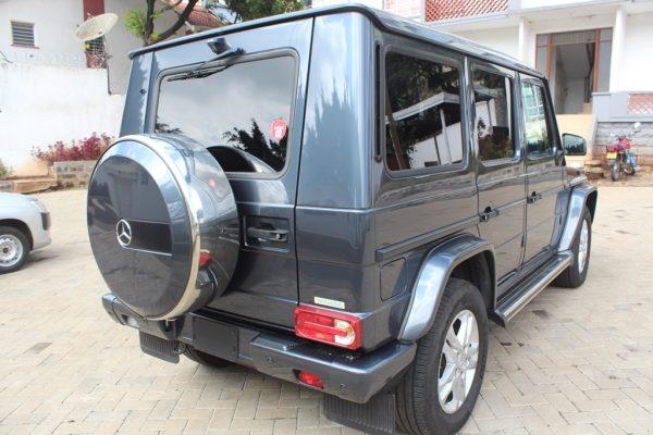 Mercedes G Wagon G350d Leather Sunroof 2017, 70,000 Kms - Image 3