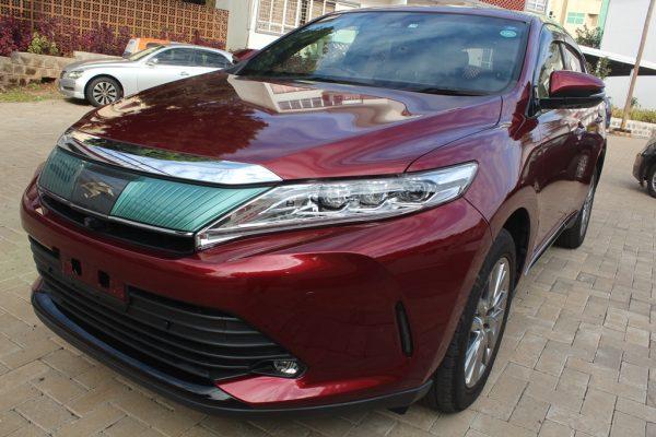 Toyota Harrier Premium 2.0 Leather Sunroof 57,000 Kms - Image 2