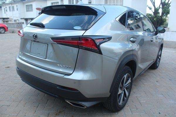 Lexus NX300 Sunroof 2018 34,000 Kms - Image 3