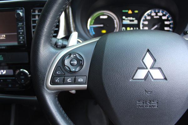 Mitsubishi Outlander PHEV 2015, 70,000 Kms - Image 10