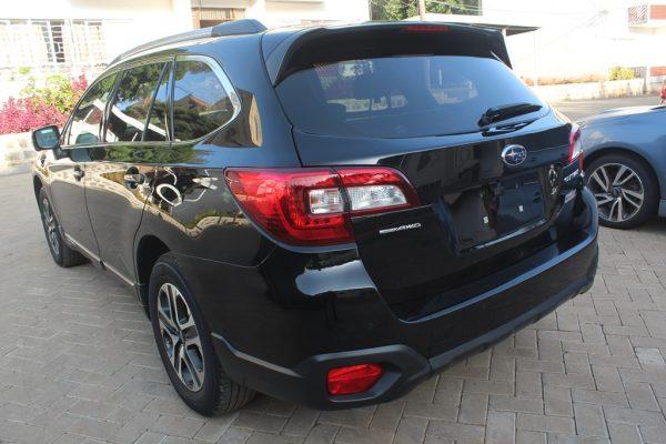 Subaru Outback BS9 Black 2017 77,000 Kms - Image 4