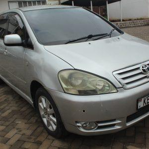 Toyota Ipsum Silver 2004