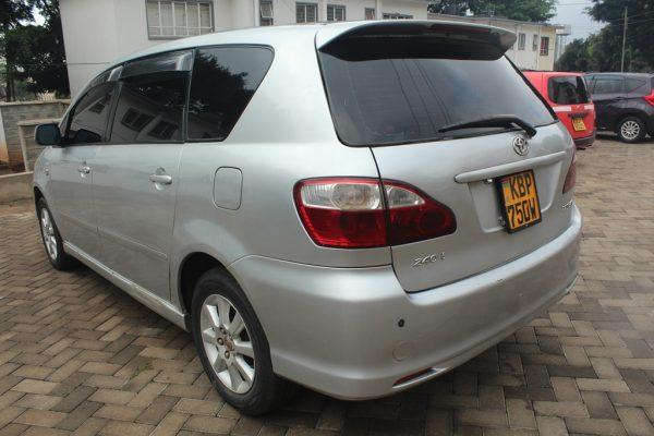 Toyota Ipsum Silver 2004 - Image 4
