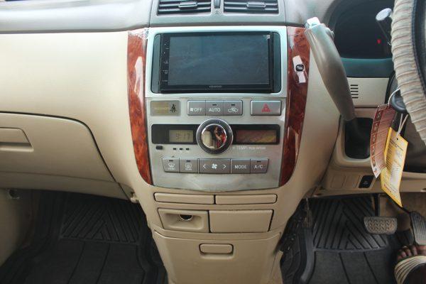Toyota Ipsum Silver 2004 - Image 6
