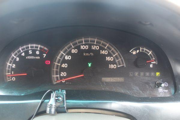 Toyota Ipsum Silver 2004 - Image 10