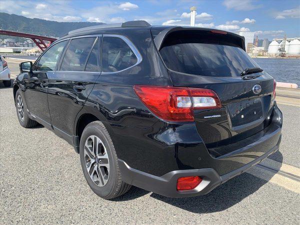 Subaru Outback BS9 Black 2017 77,000 Kms - Image 2