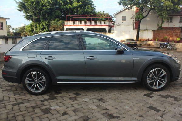 Audi A4 All Road Quattro Beige Leather Panaromic Sunroof 2018 60,000 Kms - Image 4