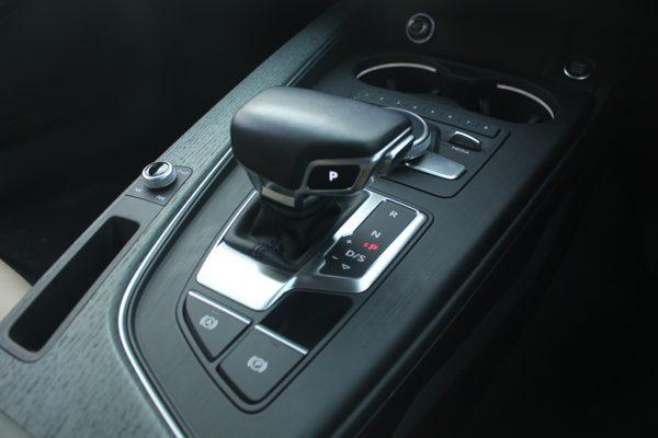Audi A4 All Road Quattro Beige Leather Panaromic Sunroof 2018 60,000 Kms - Image 10