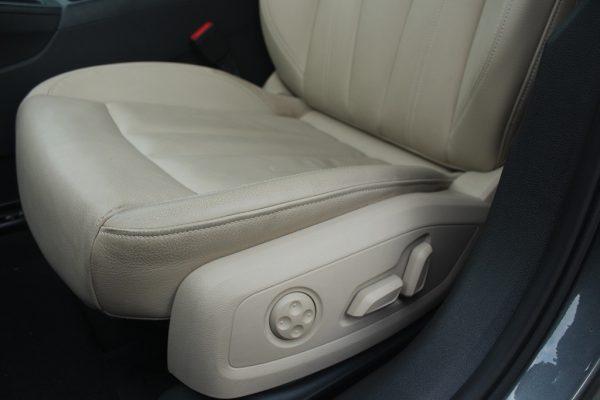 Audi A4 All Road Quattro Beige Leather Panaromic Sunroof 2018 60,000 Kms - Image 22