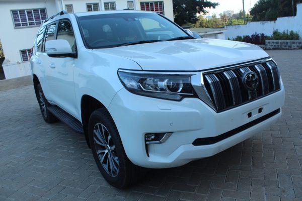 Toyota Landcruiser Prado TX L 2018, 89,000 Kms