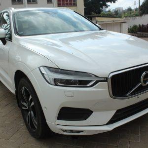 Volvo XC60 D4 AWD Geartronic Leather 2017 100,000 Kms