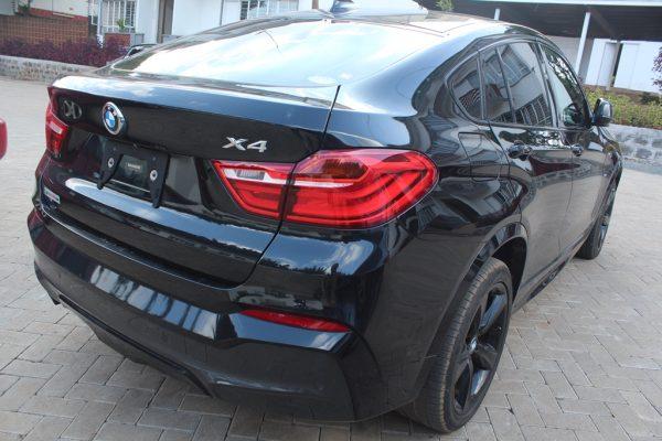 BMW X4 X28i M Sport 2018 Leather Sunroof 39,000 Kms - Image 3