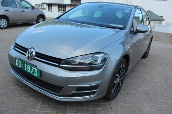 VW Golf TSi Highline 2017, 60k Kms - Image 2