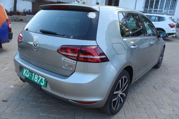 VW Golf TSi Highline 2017, 60k Kms - Image 3