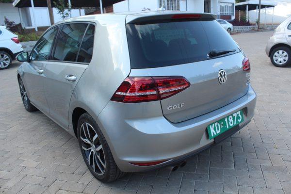 VW Golf TSi Highline 2017, 60k Kms - Image 4