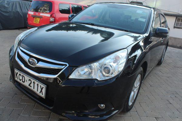 Subaru Legacy B4 AWD 2010 95,000 Kms - Image 2