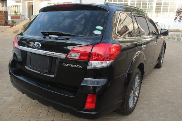 Subaru Outback BRM model 2014 145,000 Kms - Image 3