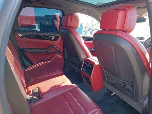 Porsche Cayenne S Leather Sunroof 2018 33,000 Kms - Image 8