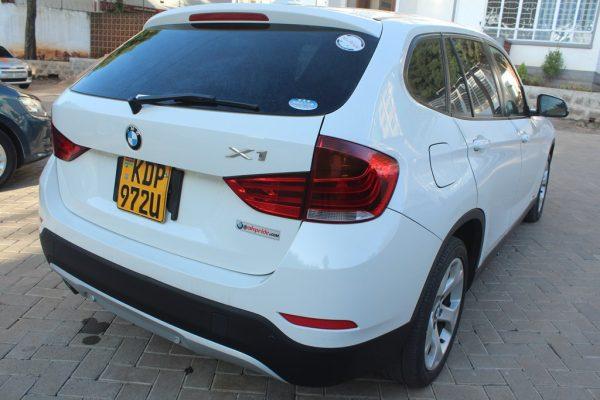 BMW X1 S DRIVE 18i 2015 Leather 70,000 Kms - Image 3